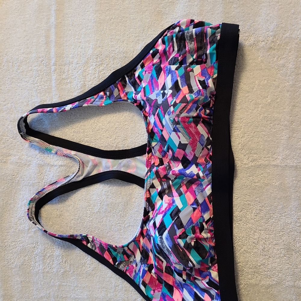 Tek Gear size L Swimsuit top